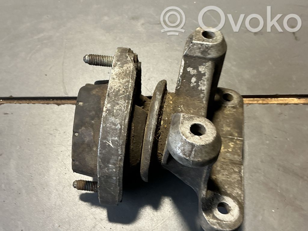 Audi A4 S4 B6 8E 8H Gearbox mount 