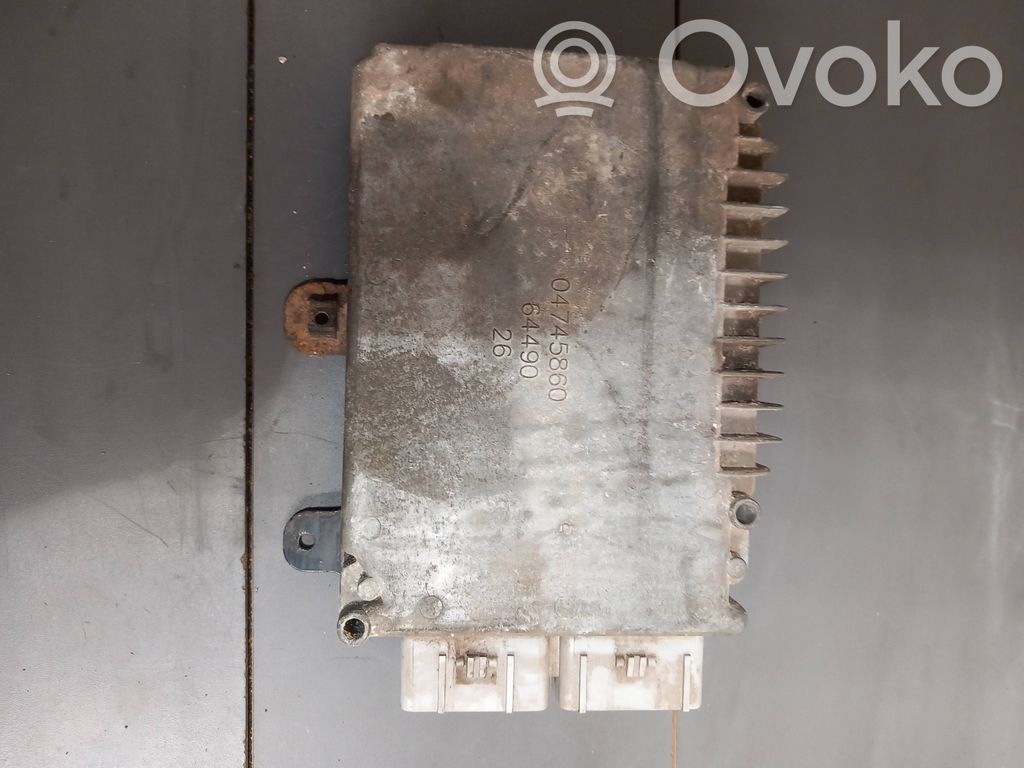 Chrysler Grand Voyager IV Moottorin ohjainlaite/moduuli 