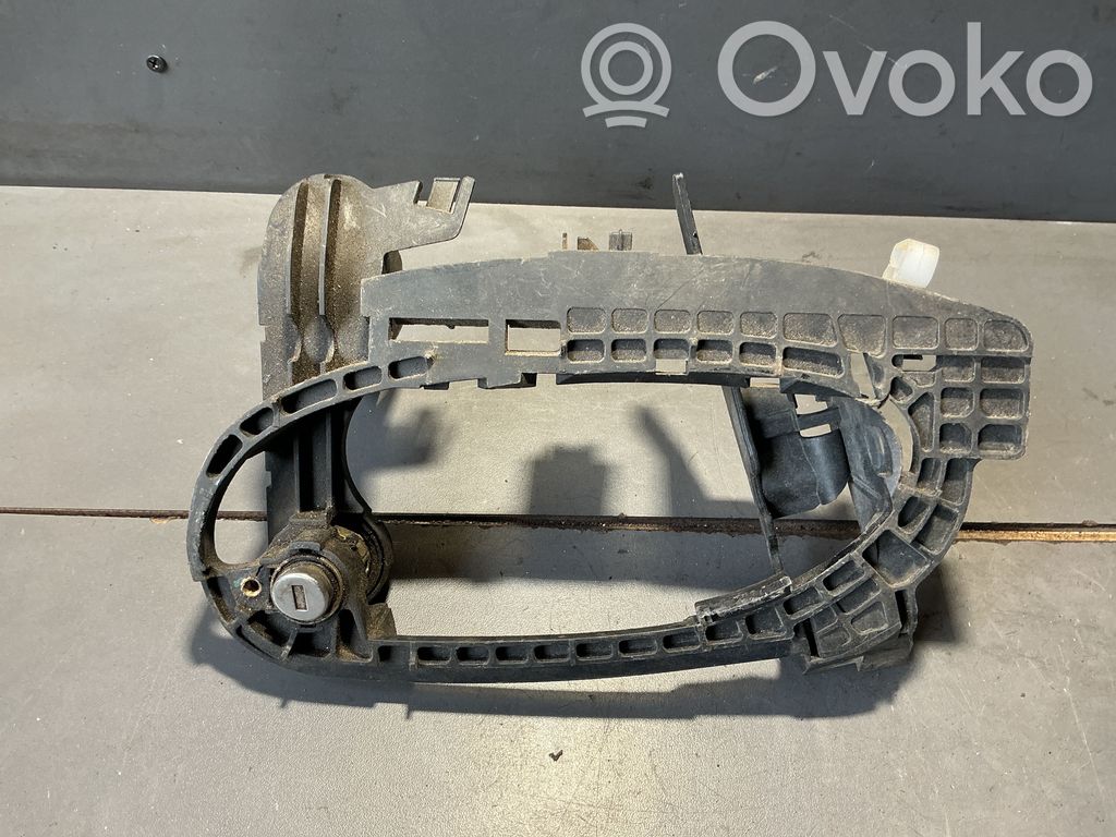 BMW 7 E65 E66 Front door exterior handle/bracket 