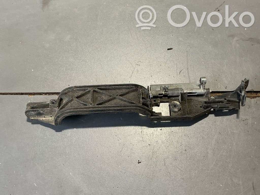 Manecilla externa puerta trasera   XS41A266B22