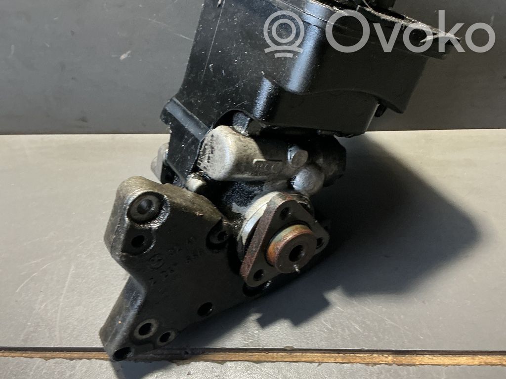 BMW 5 E60 E61 Vairo stiprintuvo siurblys 