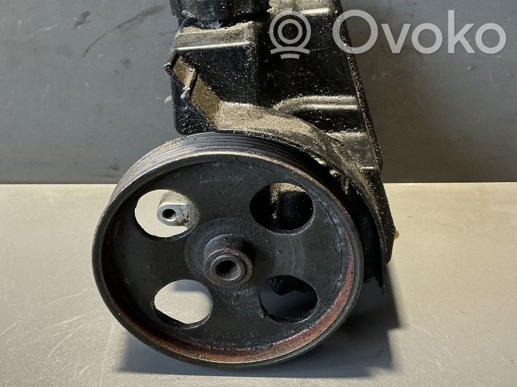Peugeot 206 Pompe direction assistée 