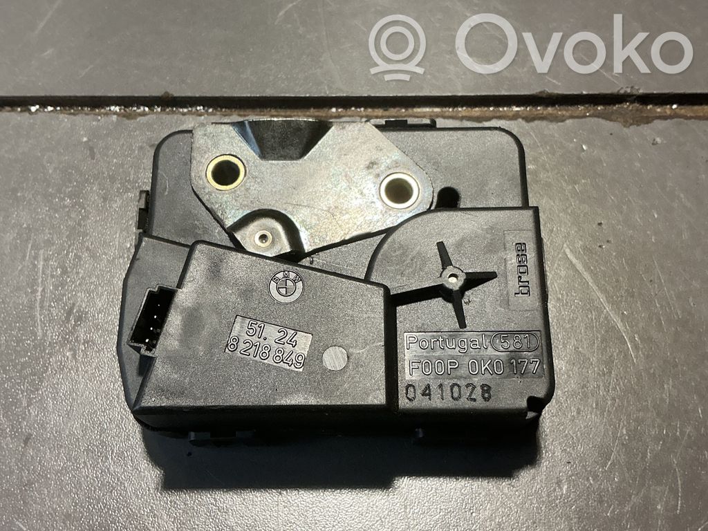 BMW 5 E60 E61 Aizmugurējā pārsega slēdzene 