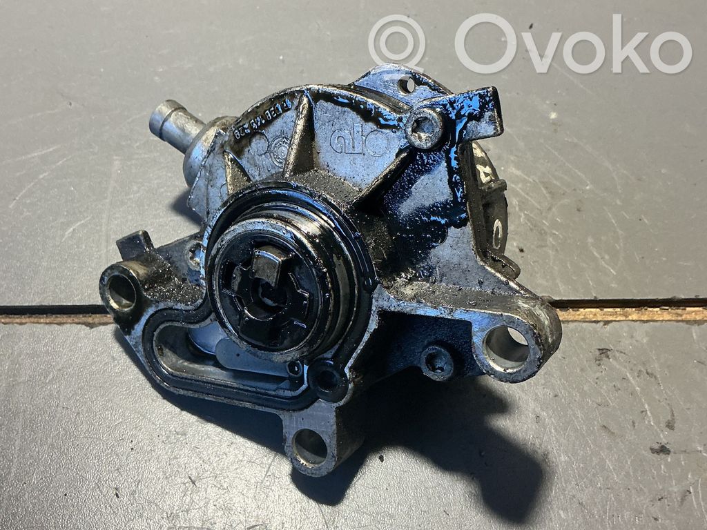 Volkswagen Golf IV Bomba de vacío 