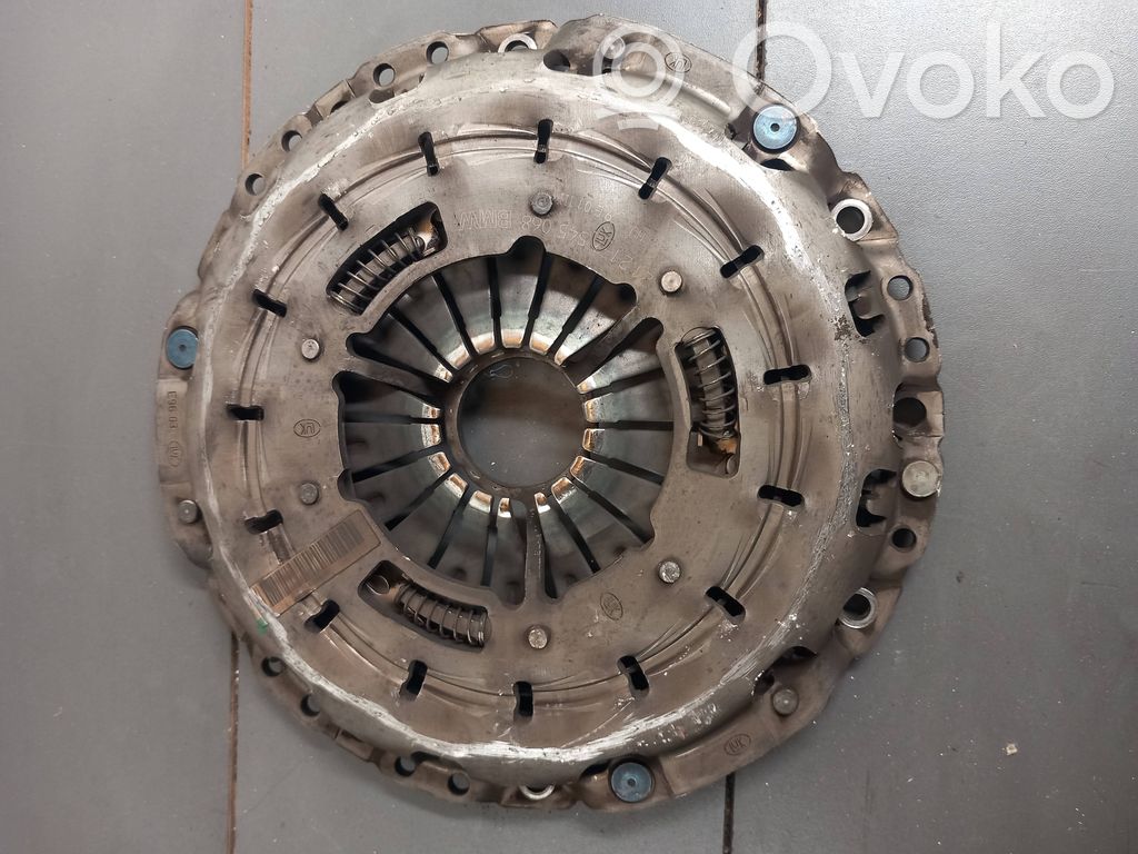 Pressure plate