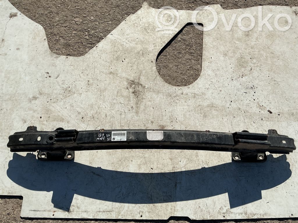BMW 1 E81 E87 Balkis galinio bamperio 
