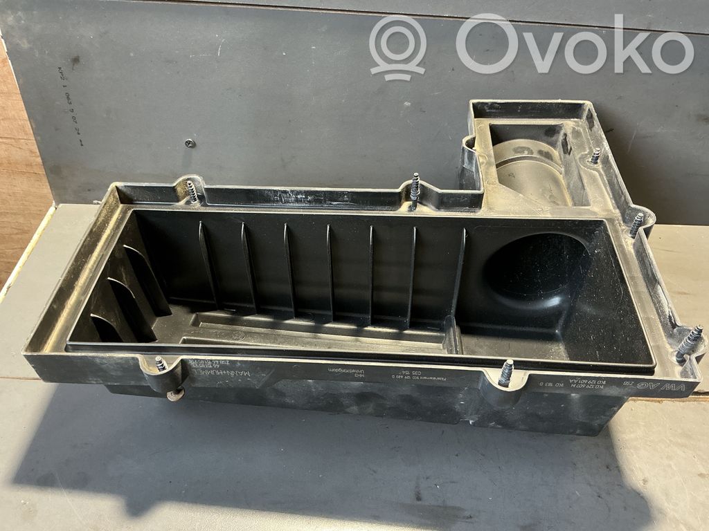 Volkswagen Golf V Obudowa filtra powietrza 