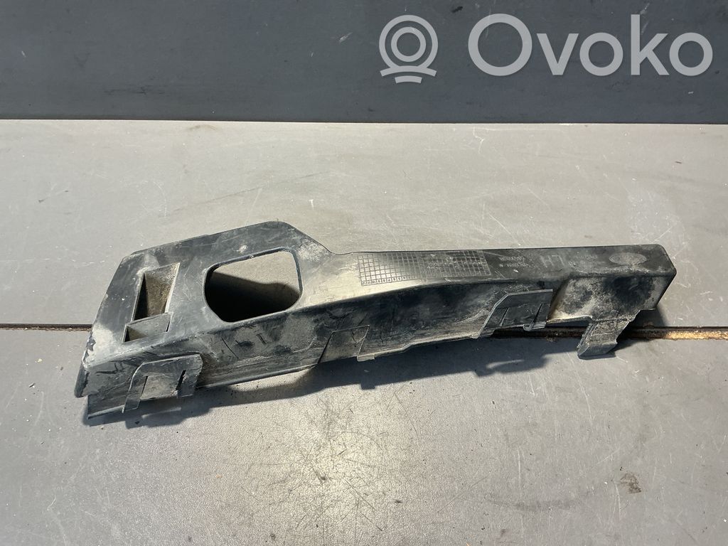 Ford Focus Front bumper mounting bracket 