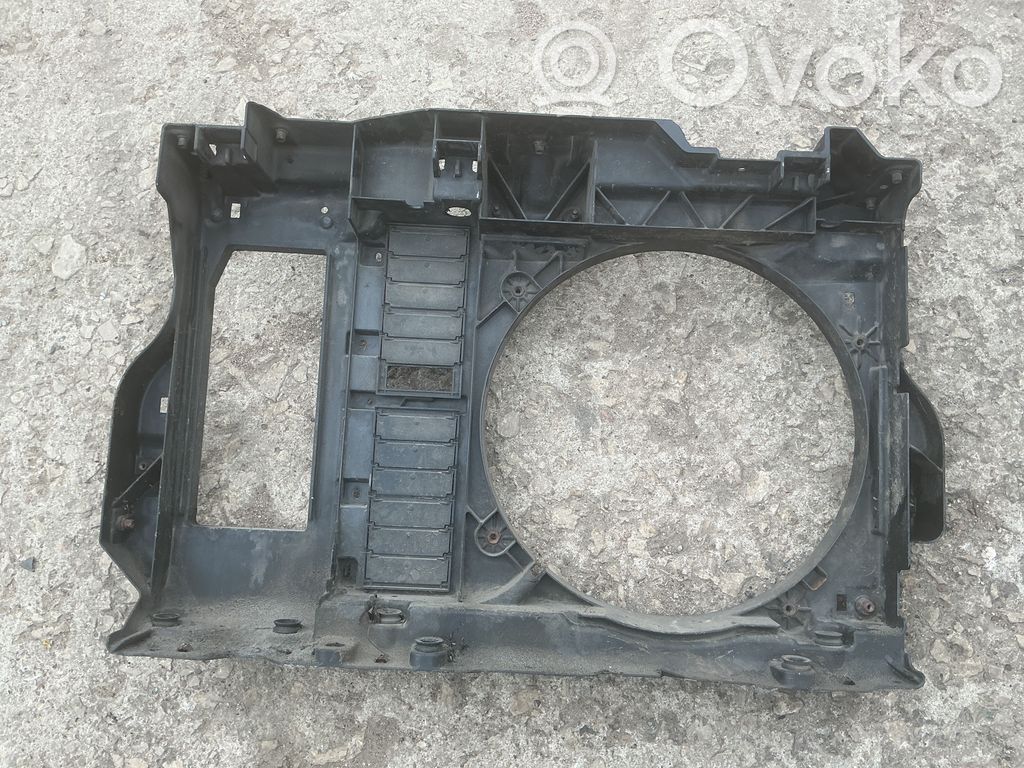Peugeot 407 Radiatoru panelis 