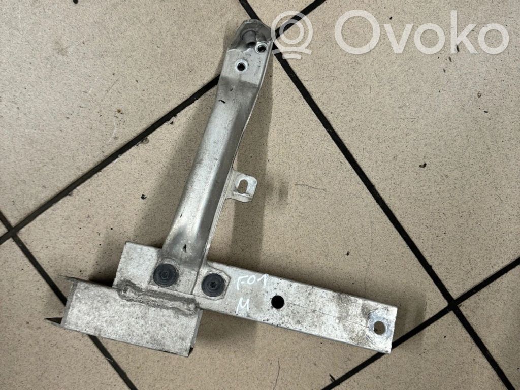 BMW 7 F01 F02 F03 F04 Boczny panel mocowania chłodnicy 