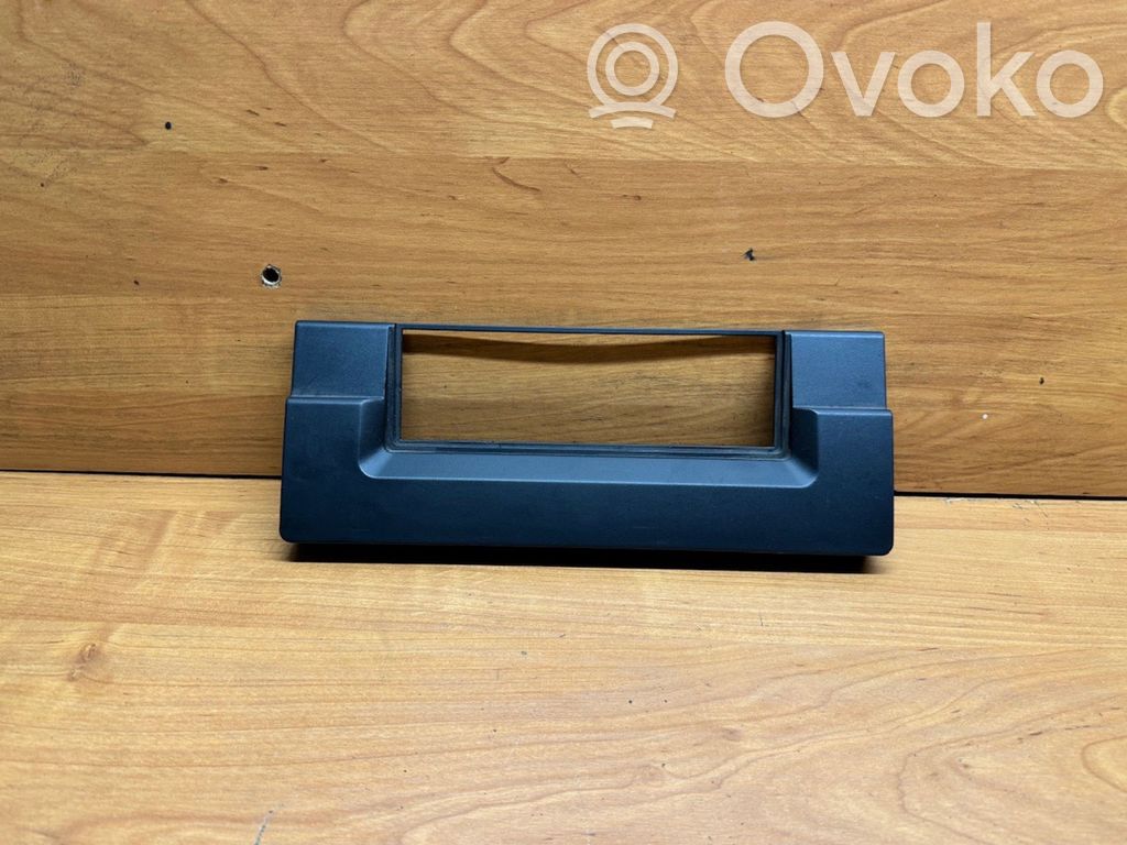 BMW 5 E39 Radio/GPS head unit trim 
