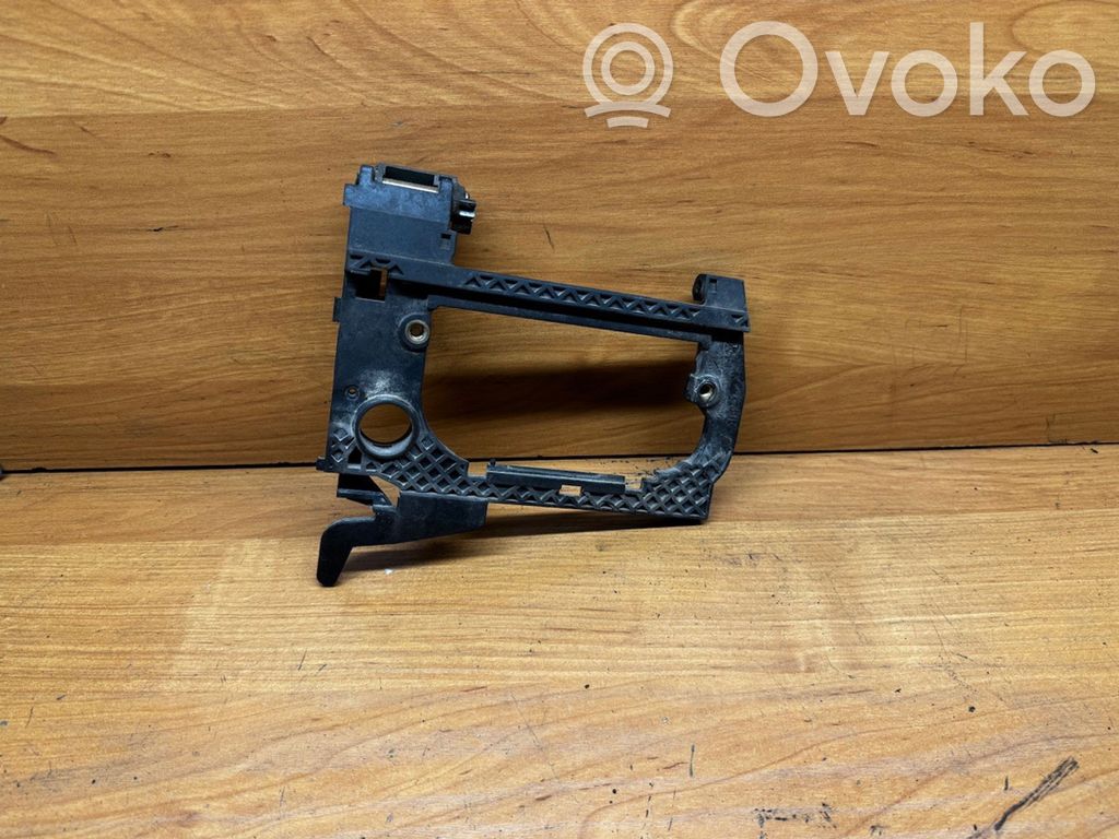 BMW 5 E39 Maniglia esterna/staffa portiera anteriore 