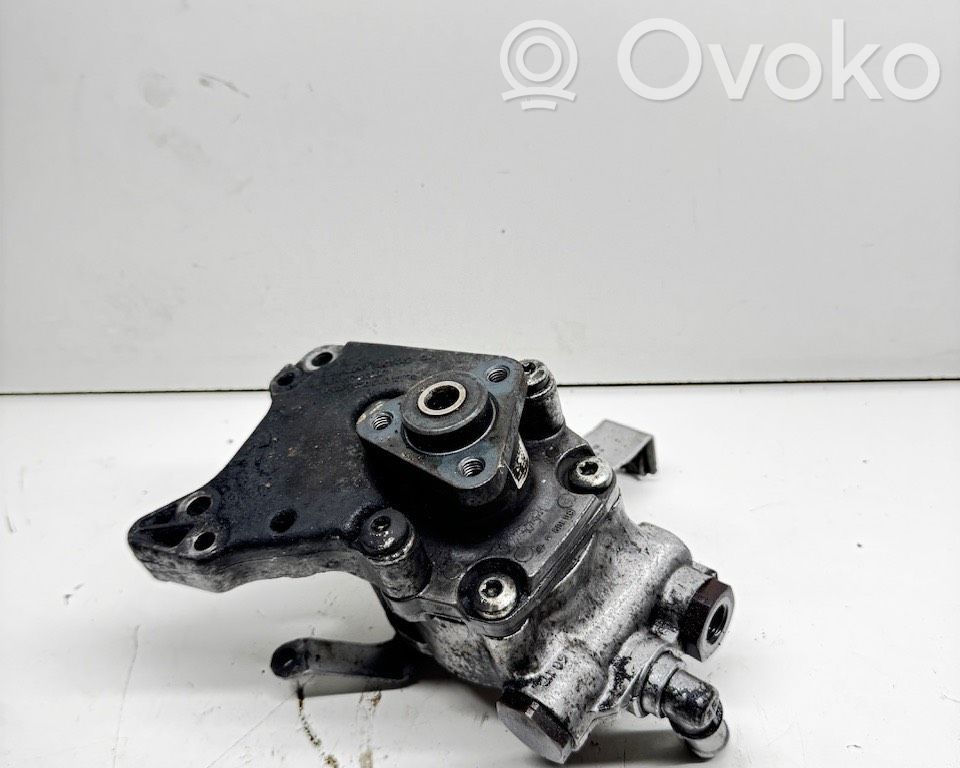 BMW 5 E60 E61 Power steering pump 