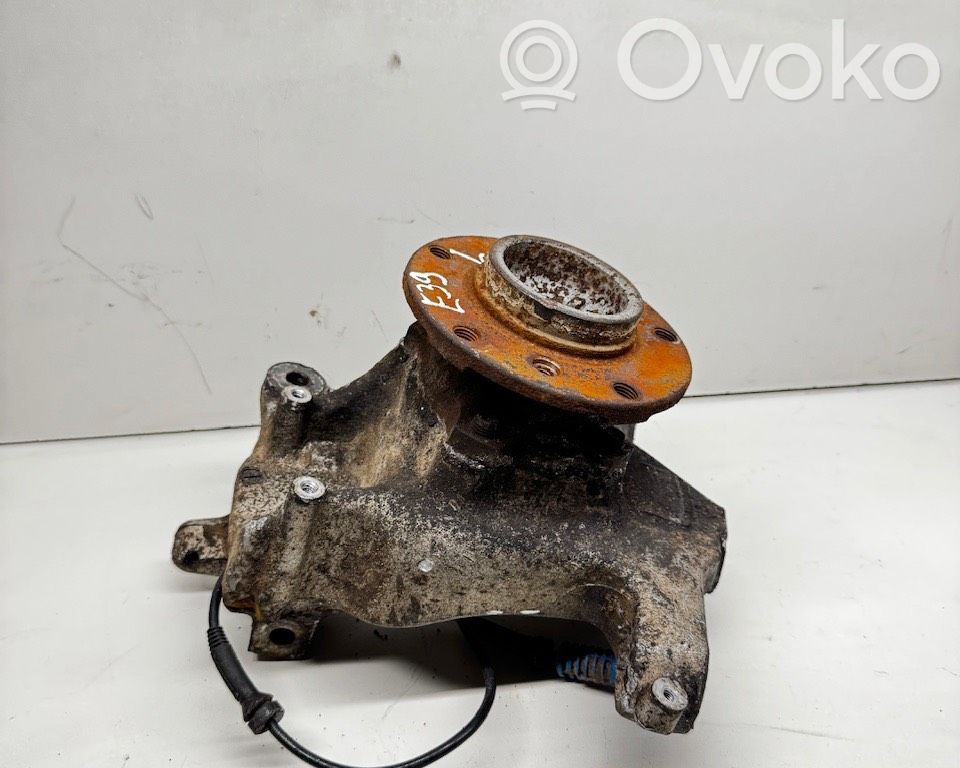 BMW 5 E39 Zwrotnica koła przedniego 