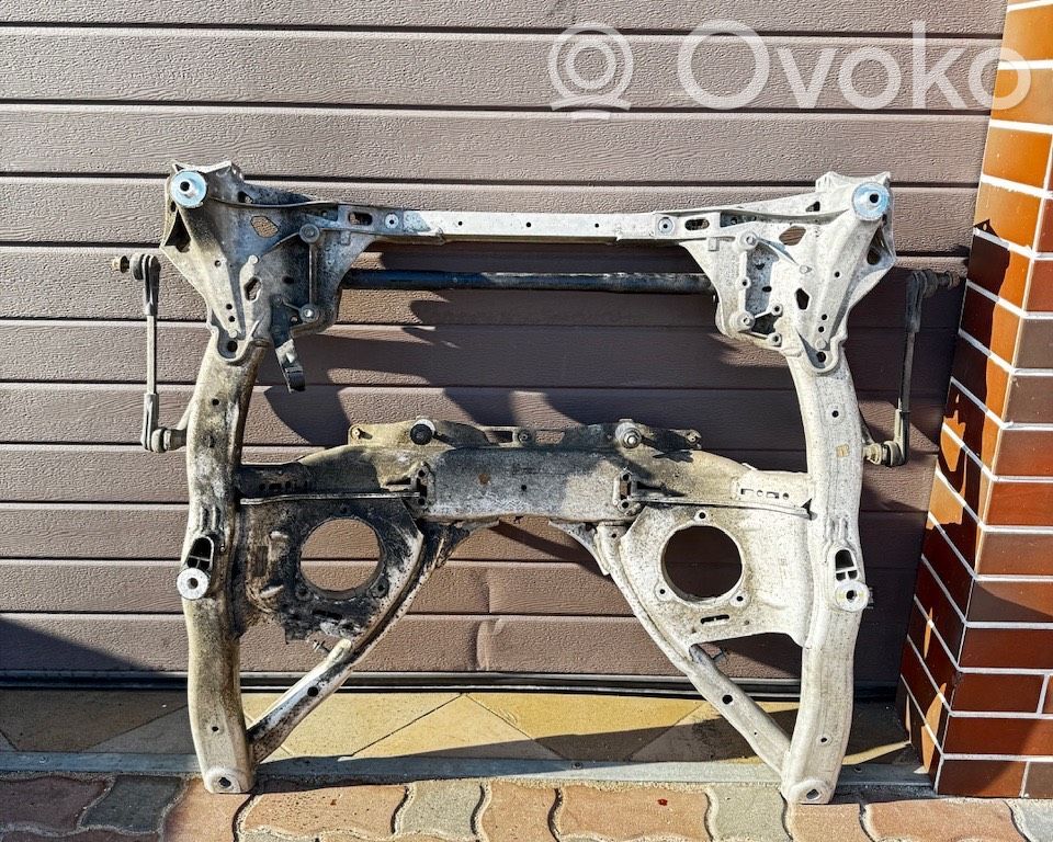 BMW 5 G30 G31 G38 Rama pomocnicza przednia 