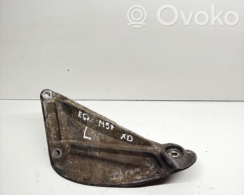 Engine mounting bracket   6771069,13807410,2211677106902,22116771069,677106902