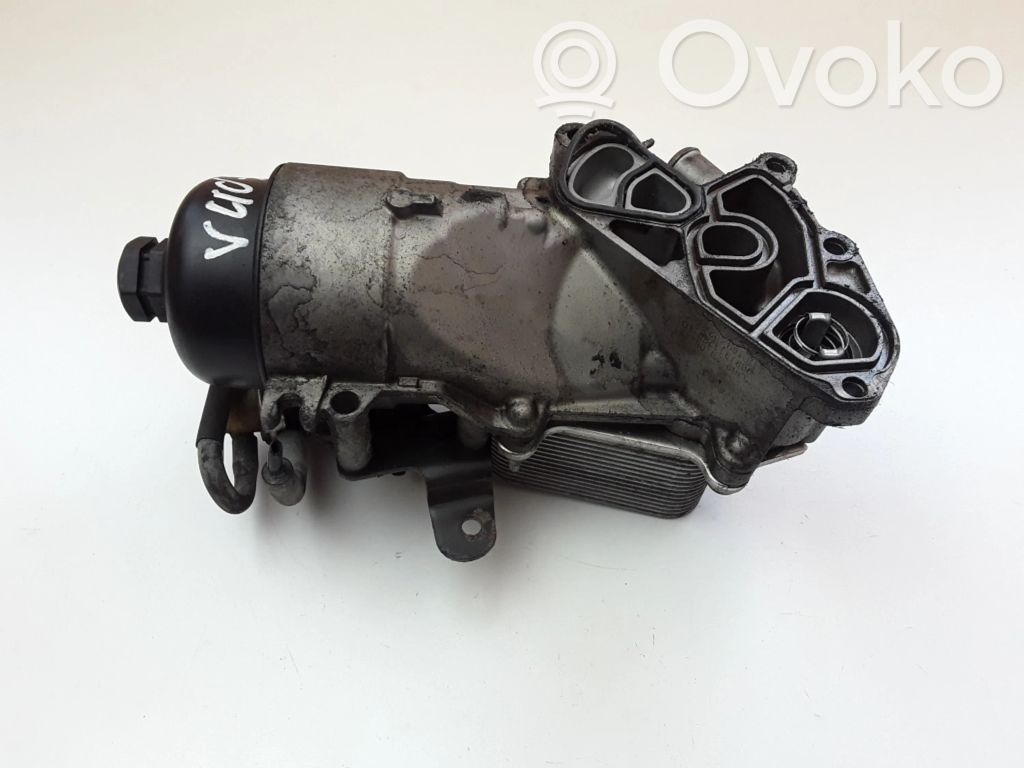 Volvo V40 Soporte de montaje del filtro de aceite 