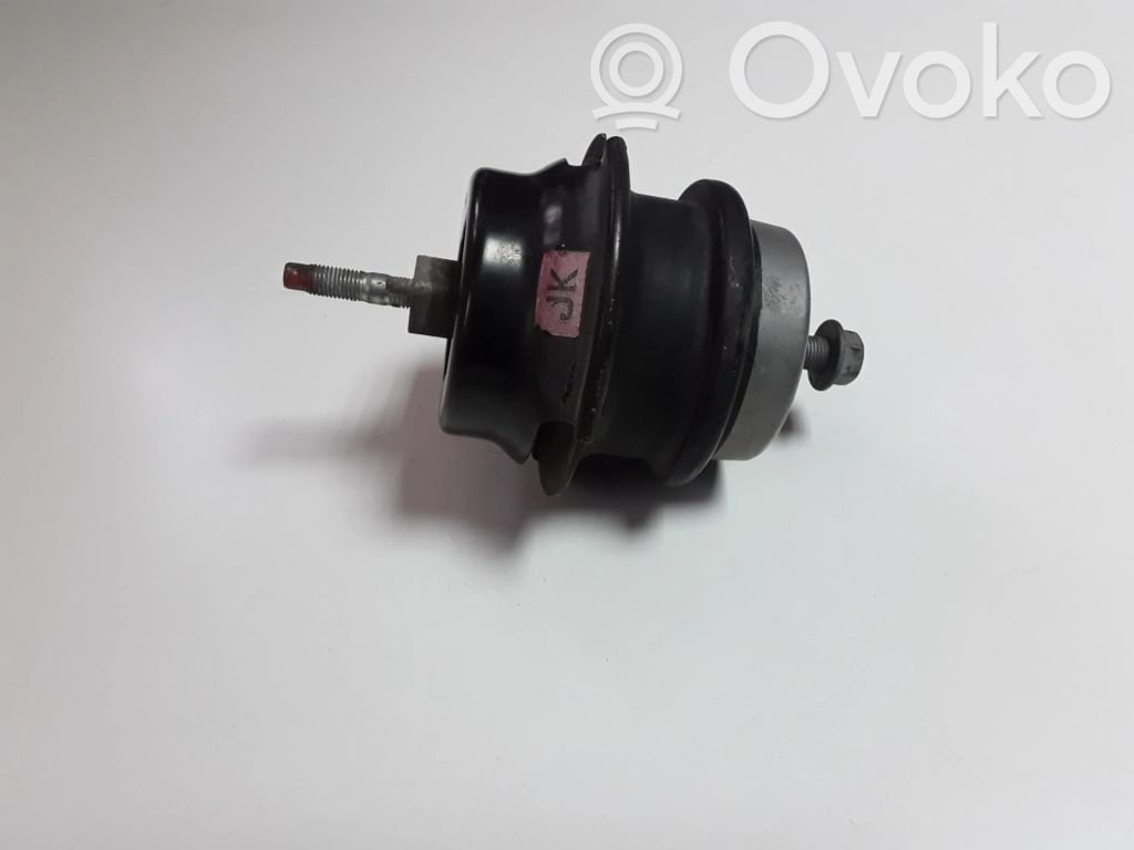 Engine mount bracket   1102075