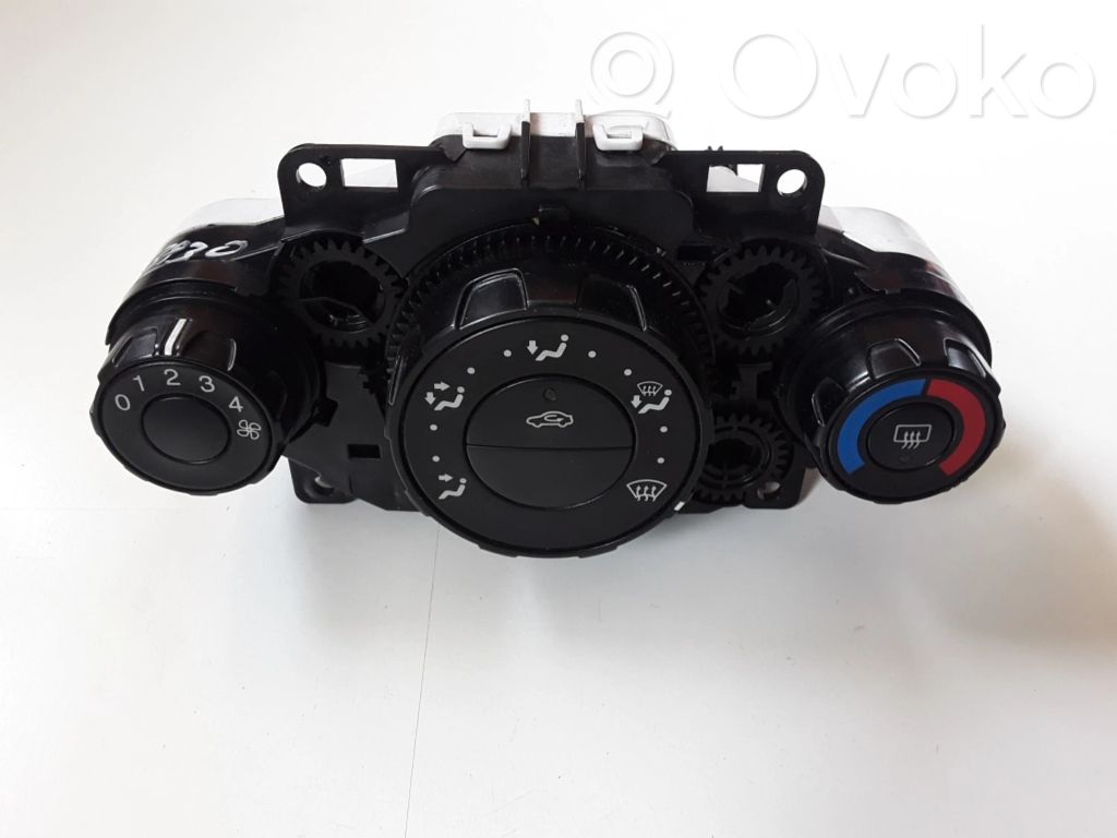 Ford Fiesta Air conditioner control unit module 