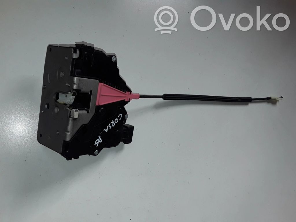 Opel Corsa E Aizmugurē slēdzene 