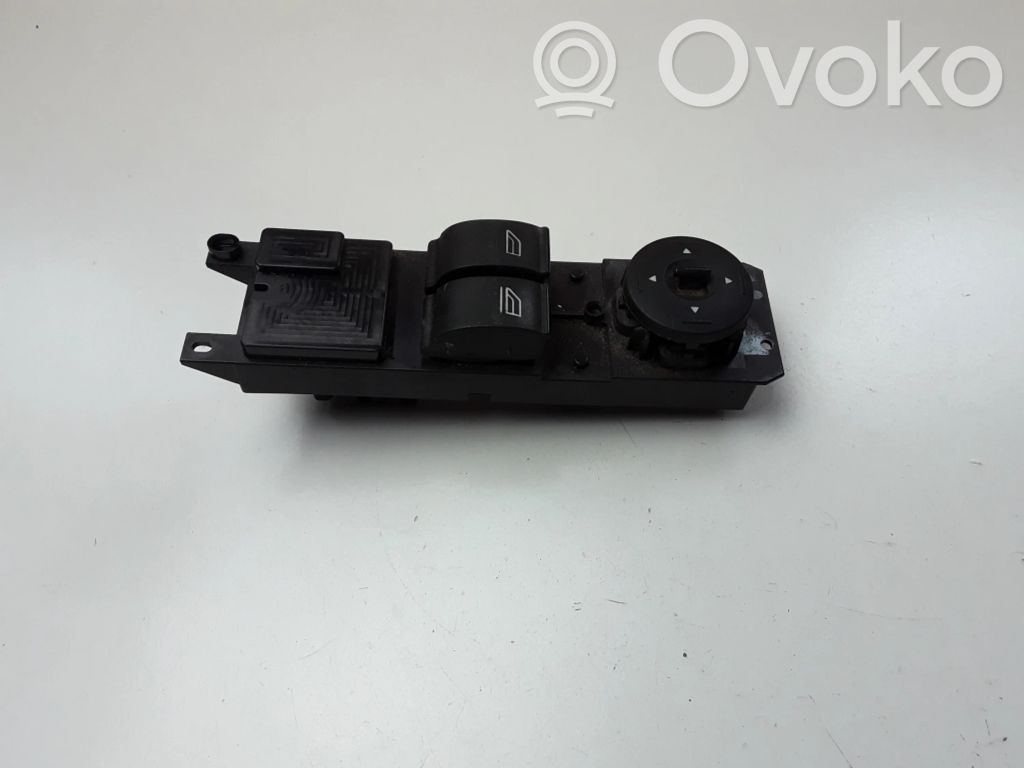 Ford Focus Electric window control switch 