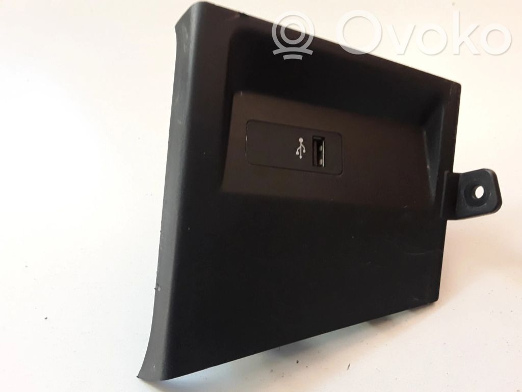 BMW X2 F39 Enchufe conector USB 