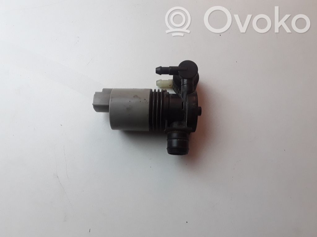 Toyota Auris E180 Windscreen/windshield washer pump 