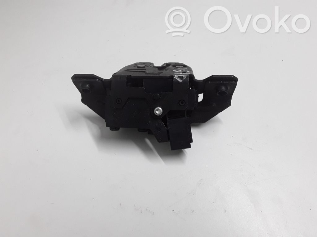 Opel Mokka Loading door lock 