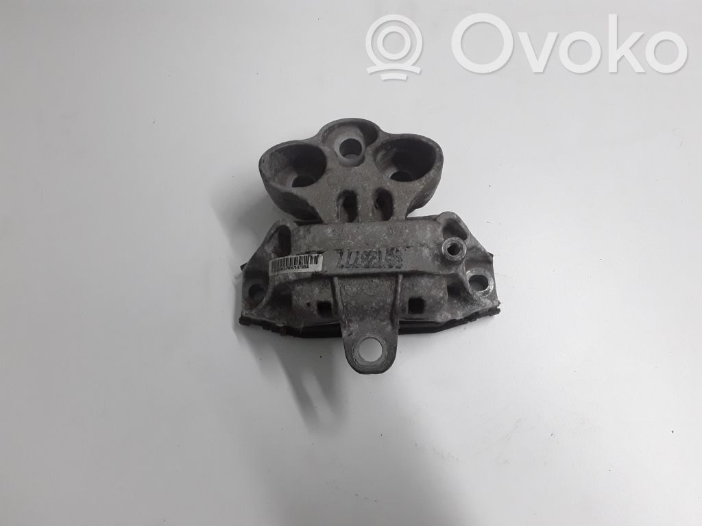 Opel Mokka Engine mount bracket 