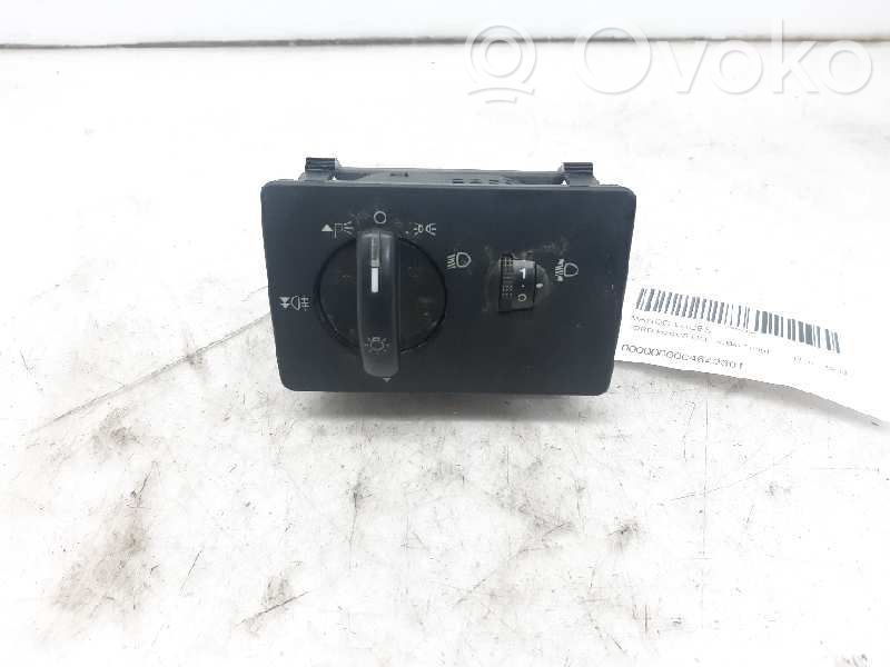 Ford Focus Light switch 