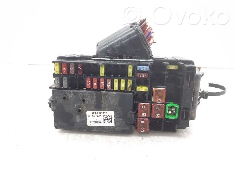 Opel Astra K Módulo de fusible 