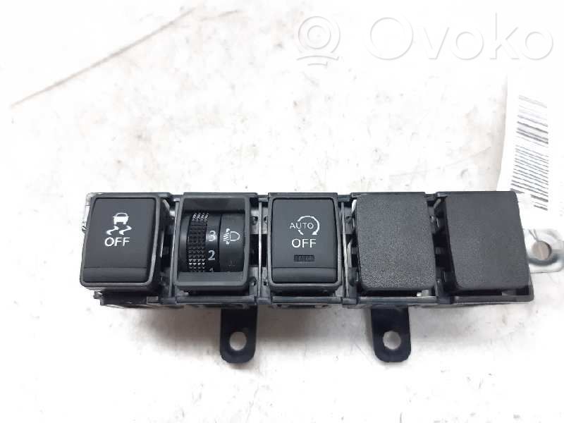 Interruptor de control multifunción   689TU3ZL0A