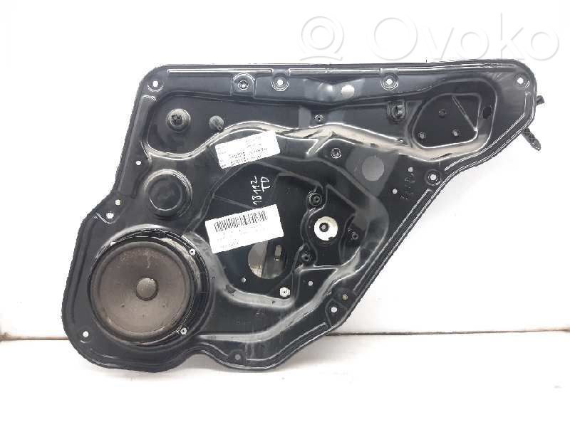 Regulador manual de la ventanilla trasera   1M0839730F