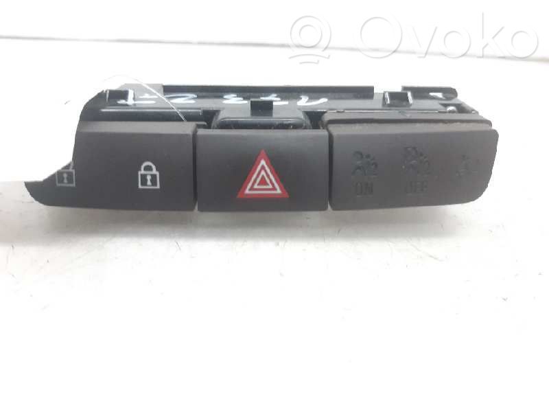 Opel Insignia A Botón interruptor de luz de peligro 