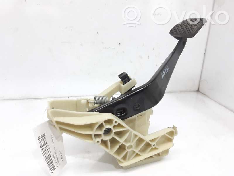 Pedal de freno   679190002