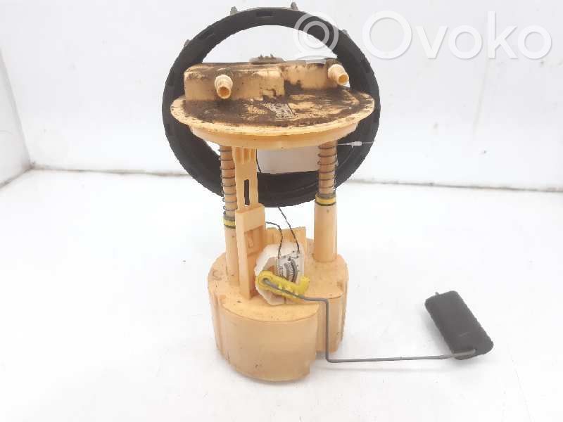 Renault Clio III Bomba interna de combustible 