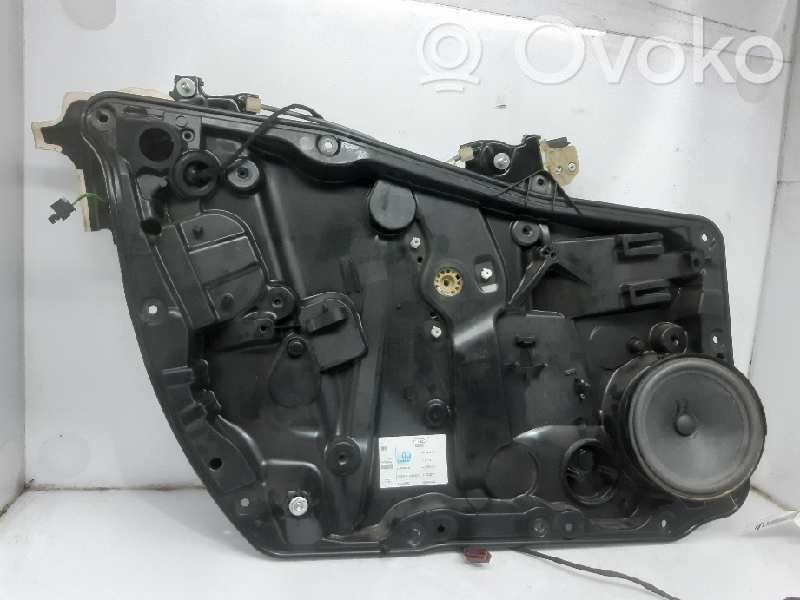 Mercedes-Benz CLA C117 X117 W117 Alzacristalli della portiera anteriore con motorino