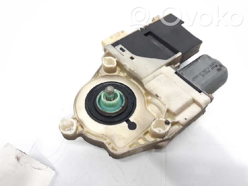 Silnik regulatora szyby drzwi przednich   9222AV