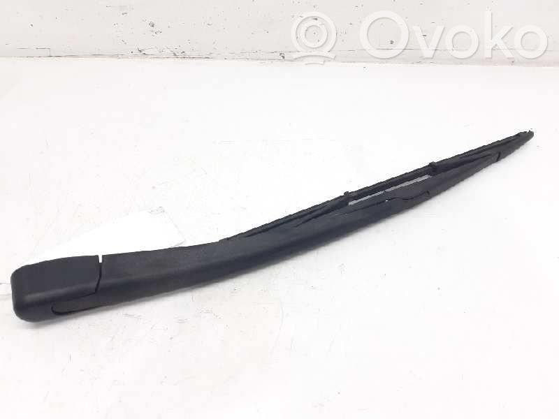 Mazda 3 I Brazo del limpiaparabrisas trasero 