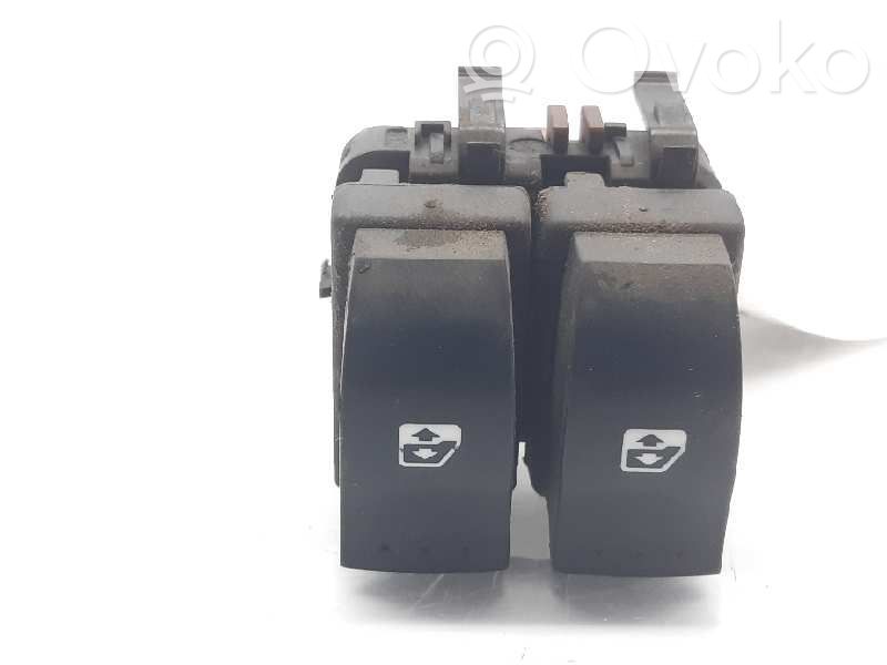 Renault Megane II Electric window control switch 