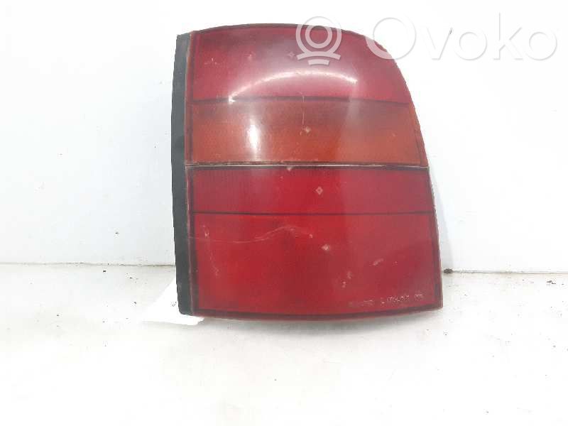 Nissan Micra Aizmugurējais lukturis virsbūvē 