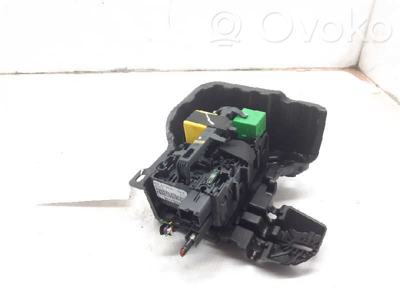 Peugeot 208 I Modul siguranțe 