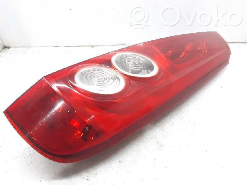 Ford Fiesta Lampă spate în caroserie 