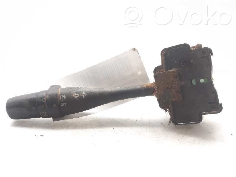 Nissan PickUp Light switch 