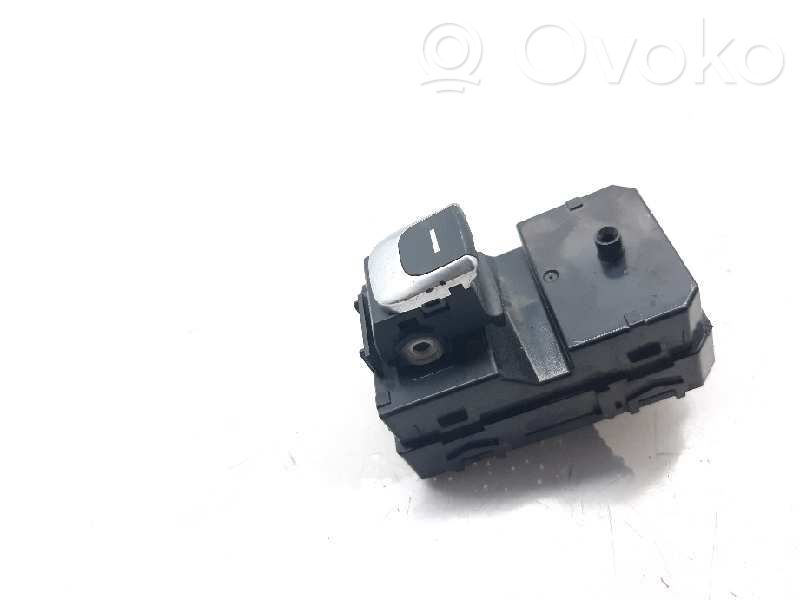 KIA Sportage Electric window control switch 