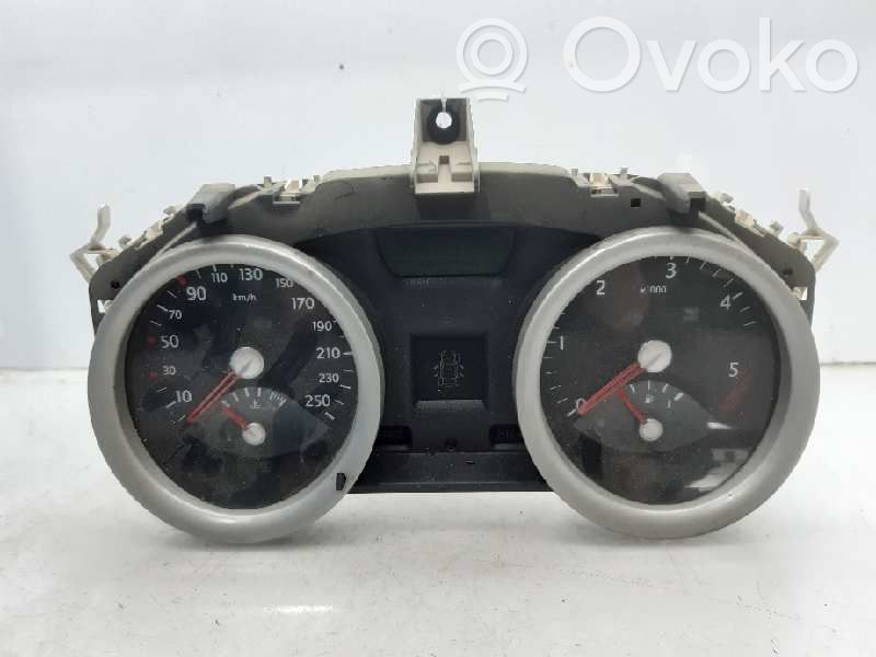 Renault Megane II Tachimetro (quadro strumenti) 