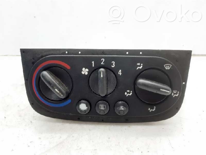 Opel Corsa C Climate control unit 