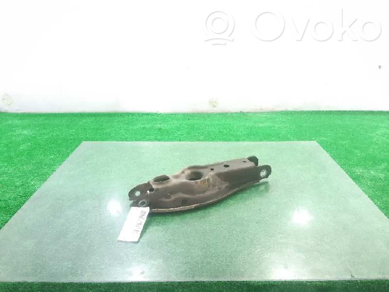Brazo de suspensión trasero   33326777980