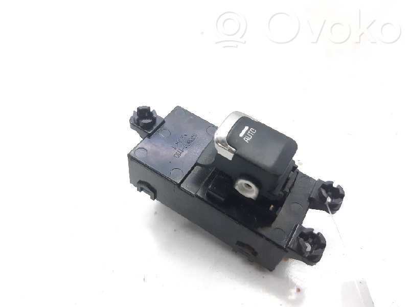 KIA Ceed Interruptor del elevalunas eléctrico 