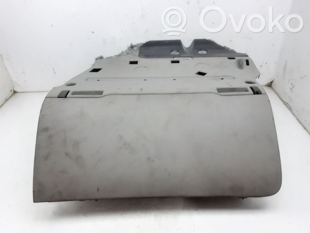 Audi A6 S6 C6 4F Boite à gants 